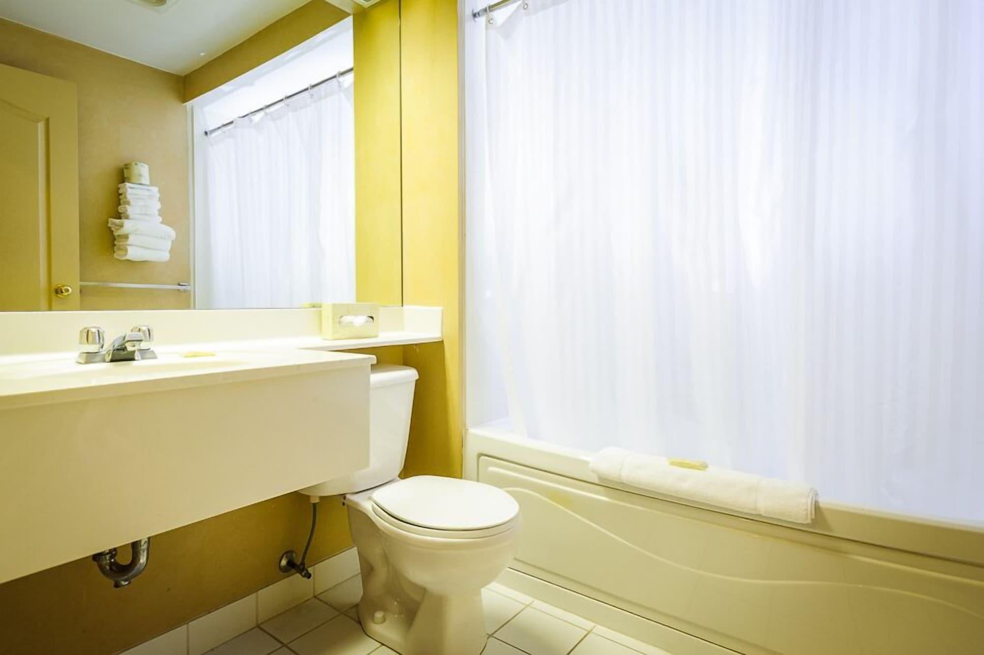 Peterborough Inn & Suites Hotel Eksteriør billede