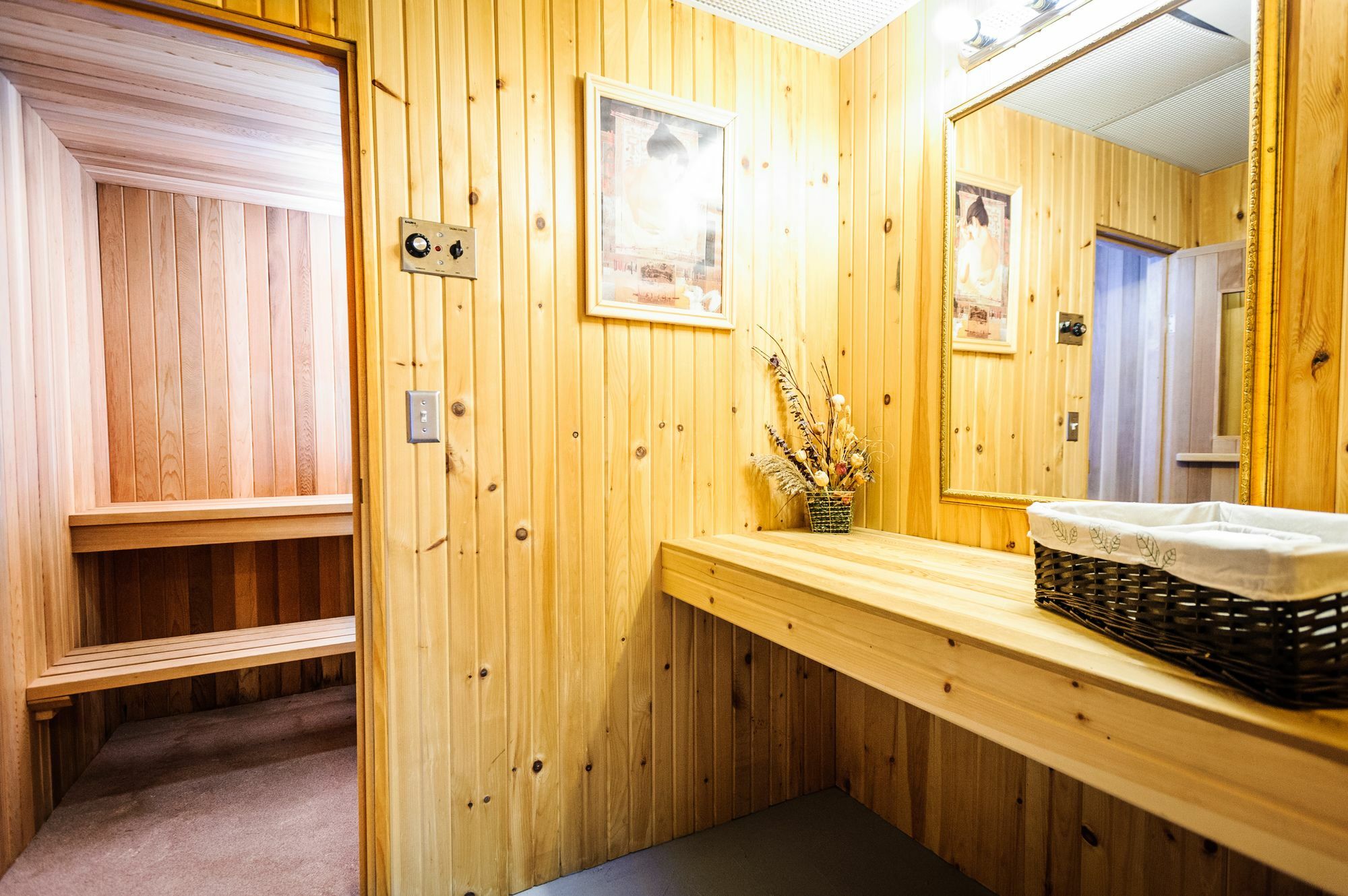 Peterborough Inn & Suites Hotel Eksteriør billede